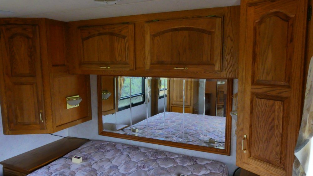 Bedroom Cabinets.jpg