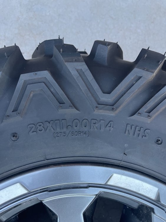 tires3.thumb.jpg.37a64de9206b810625b019bc975812f9.jpg