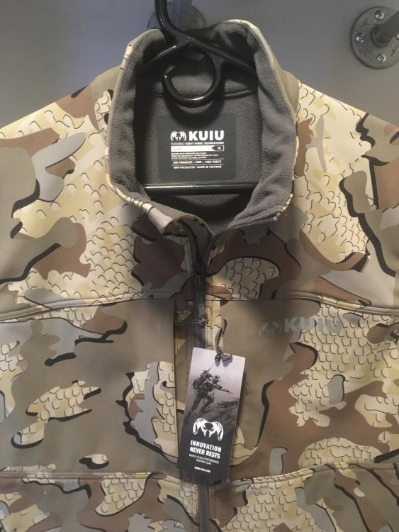 kuiu vest 2.jpg