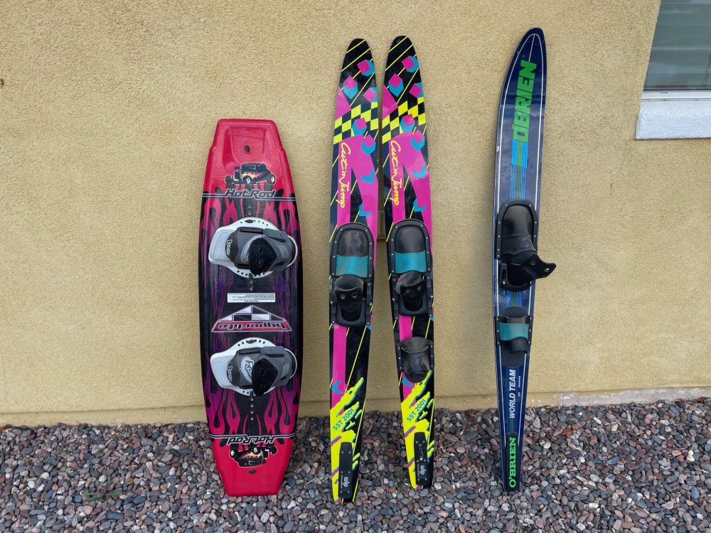 Water Skis.jpg