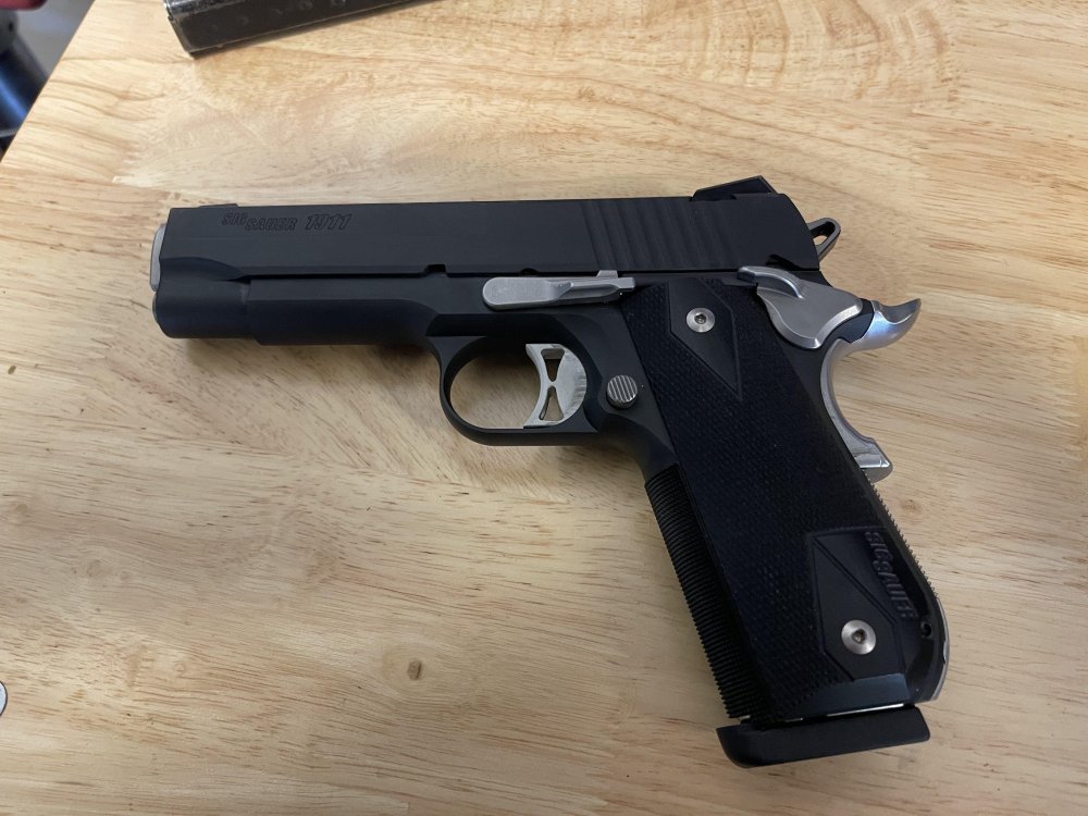 Sig-1911.jpg