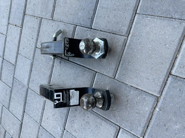 Hitches.jpeg.1f76a2713a0e2b5f1b57ac7e18f5c6e5.jpeg