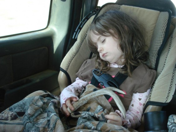 bowhuntaz1 daughter sleeping with shed dec 2012